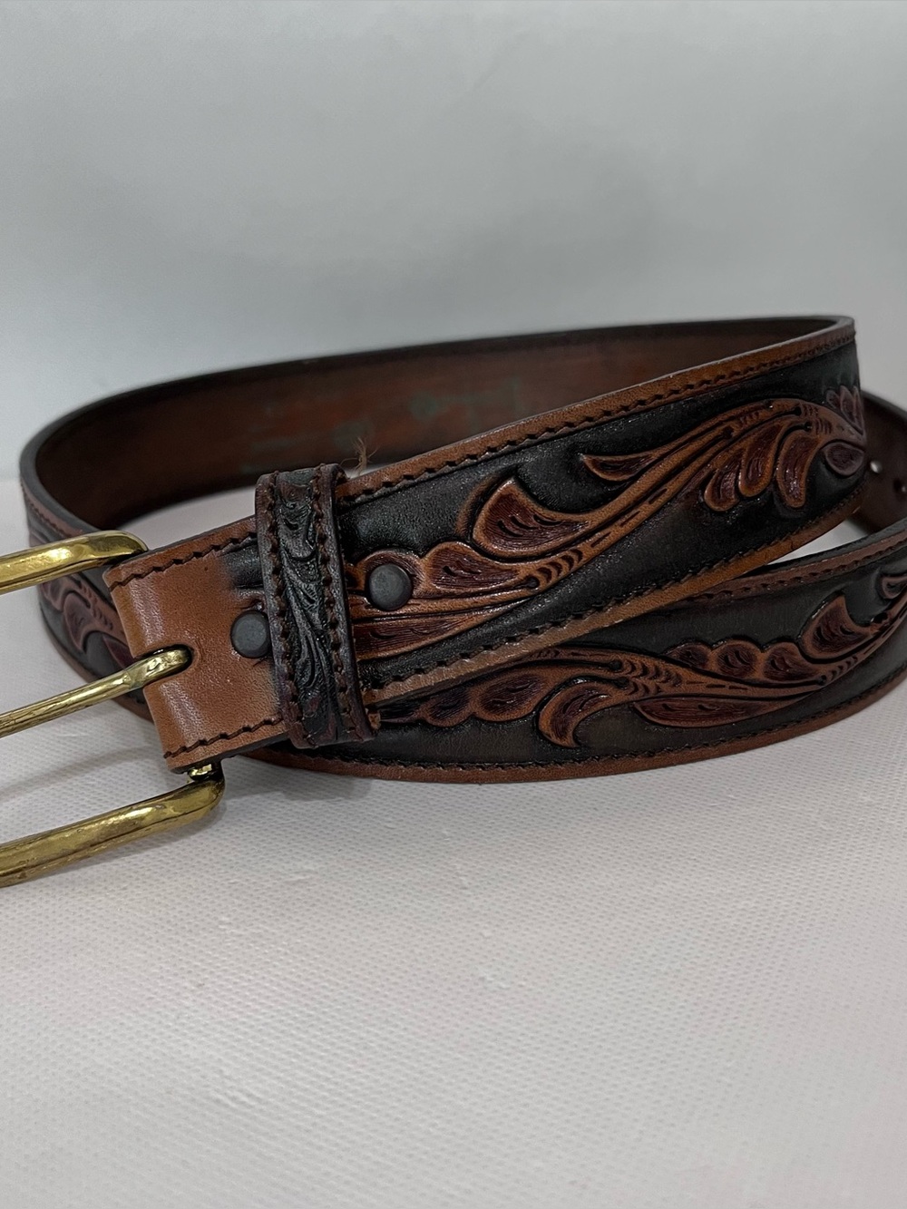 Vintage Brown Tooled Leather Belt 70’s